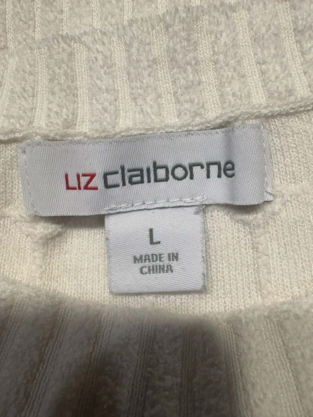 Liz Claiborne Cream Cable Knit Crewneck Sweater - Picture 5 of 6